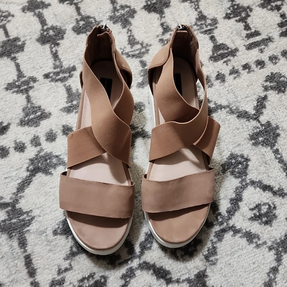 COPY - Steve Madden Platform Sandals